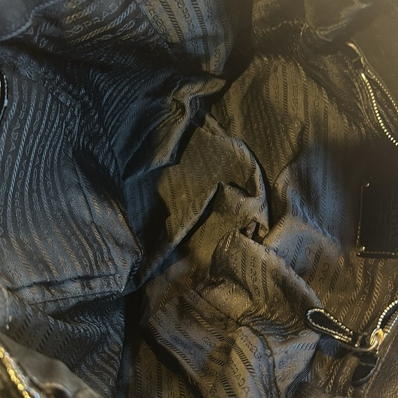 Prada authentic patent black and gold hobo bag with straps and inside pockets - Picture 12 of 16